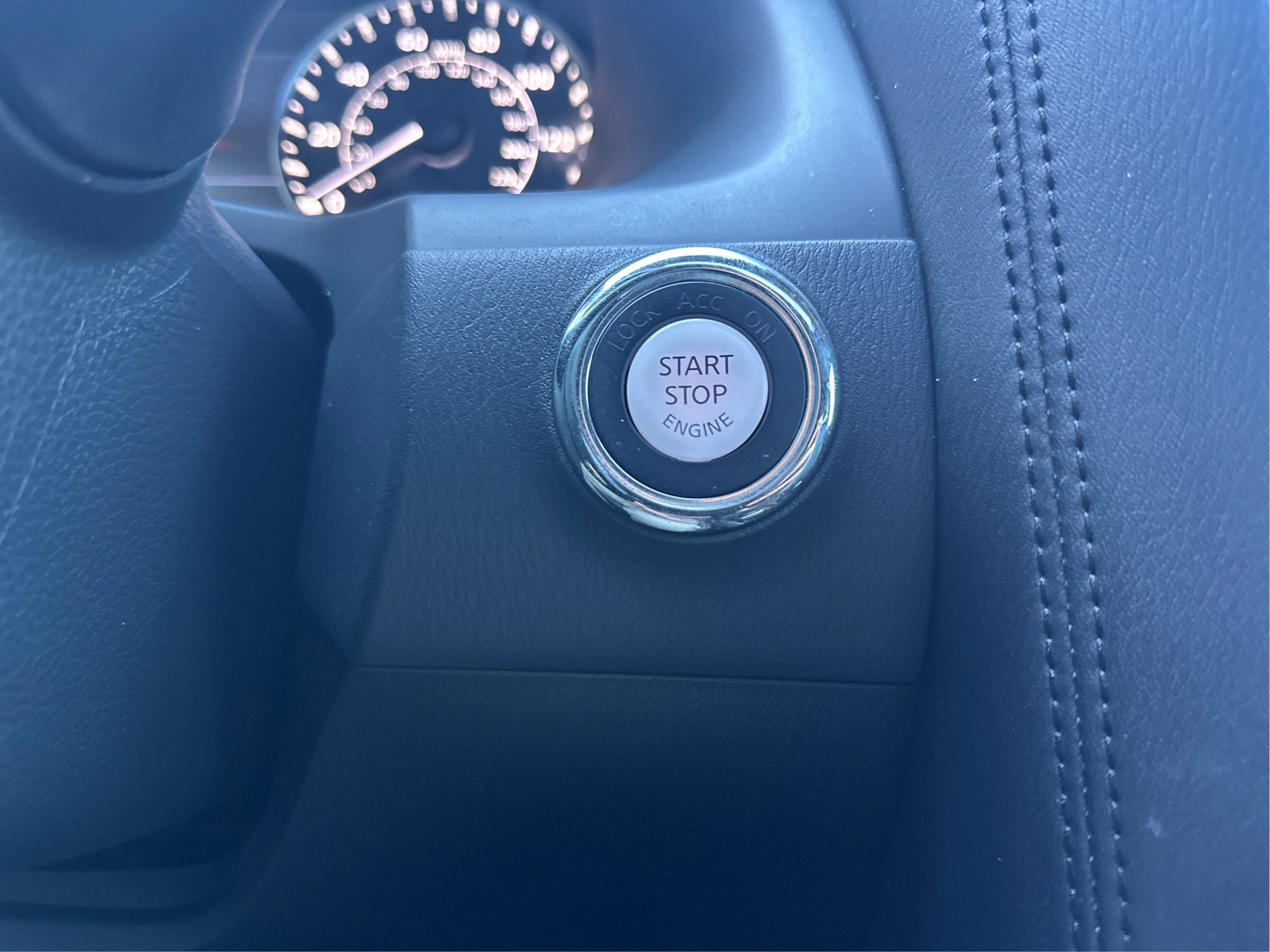 Used 2024 Nissan Armada SL AWD/4WD image 31