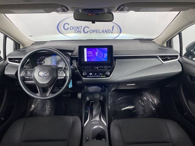 Used 2024 Toyota Corolla LE FWD image 12