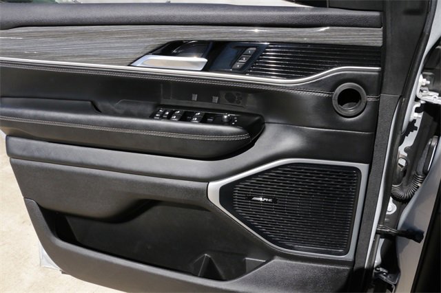 Used 2022 Jeep Wagoneer Series III image 21