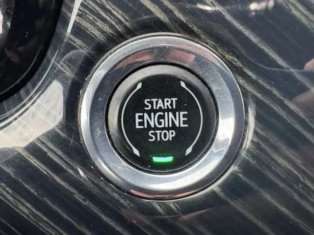 Used 2024 Cadillac XT6 Premium Luxury w/ Technology Package AWD/4WD image 27