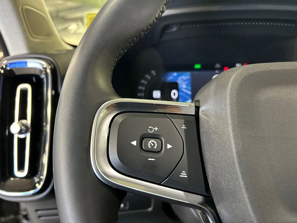 Certified 2023 Volvo XC40 B5 Plus w/ Driver Assist Package image 13