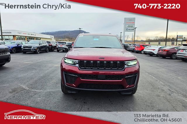 New 2026 Jeep Grand Cherokee Laredo image 2