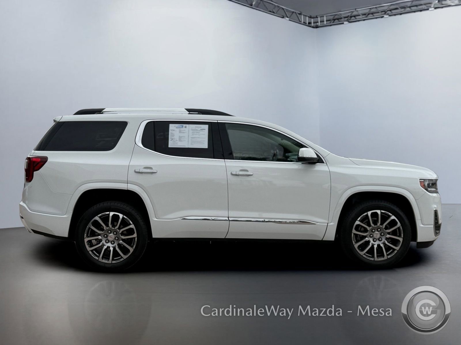 Used 2023 GMC Acadia Denali AWD/4WD image 3