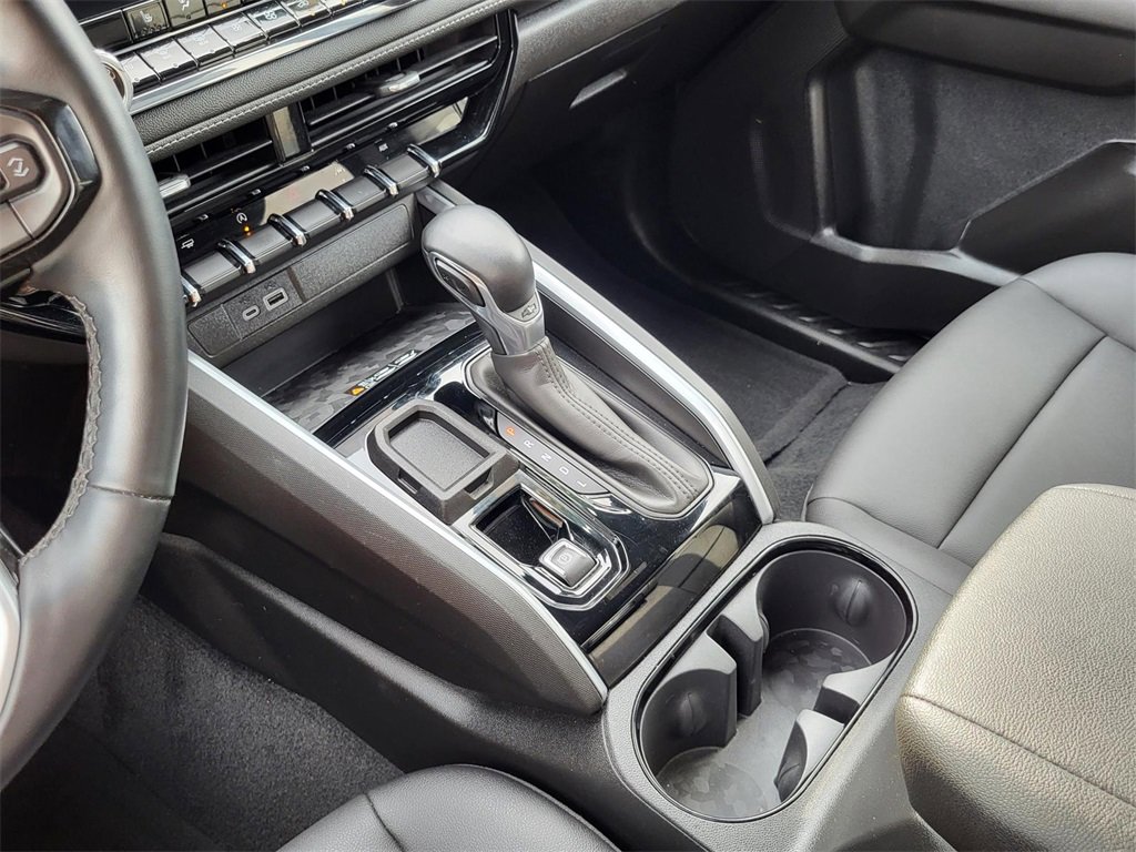 Used 2023 Chevrolet Colorado LT w/ LT Convenience Package III image 28