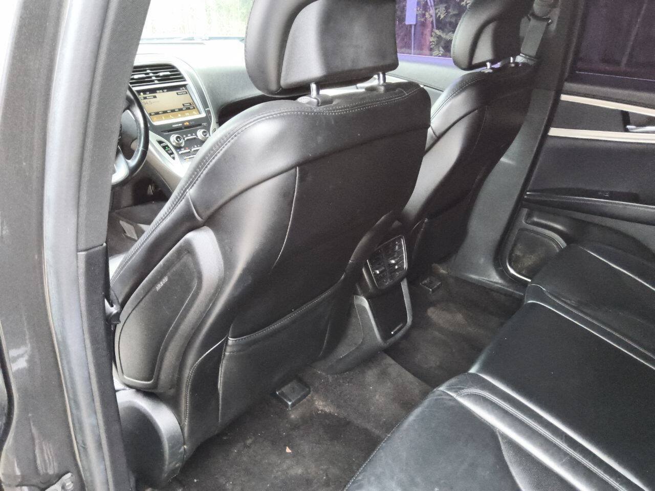Used 2017 Lincoln MKX Select w/ Select Plus Package FWD image 20