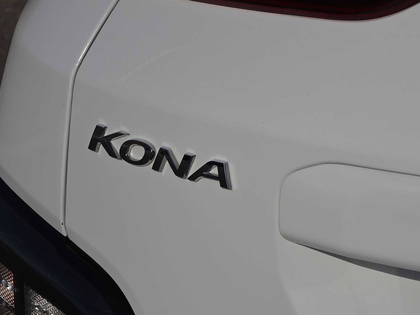 Used 2023 Hyundai Kona SE image 11