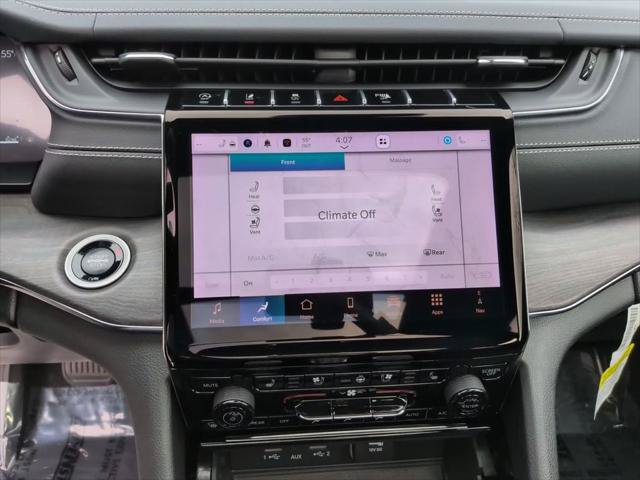Certified 2024 Jeep Grand Cherokee Overland w/ Luxury Tech Group IV AWD/4WD image 27