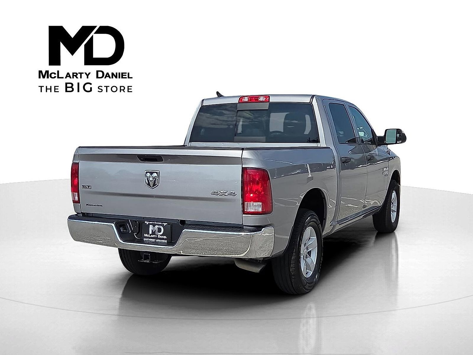 Used 2023 RAM 1500 Classic SLT w/ Trailer & Traction Group image 5