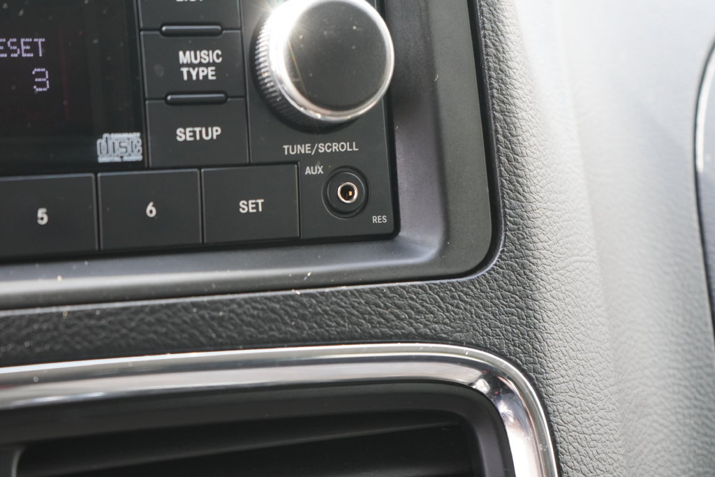 Used 2014 Dodge Grand Caravan SE w/ Quick Order Package 29E SE FWD image 17