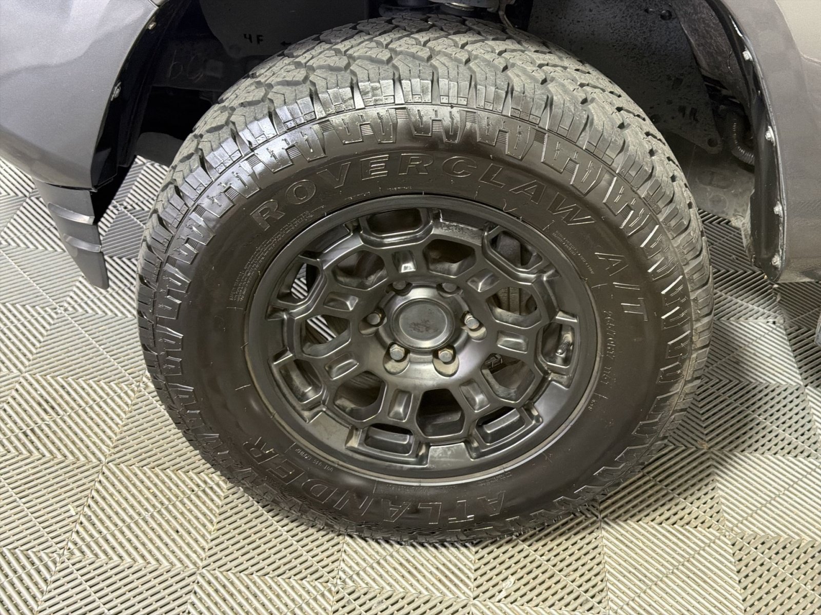 Used 2022 Toyota Tacoma SR w/ SR Convenience Package RWD image 12