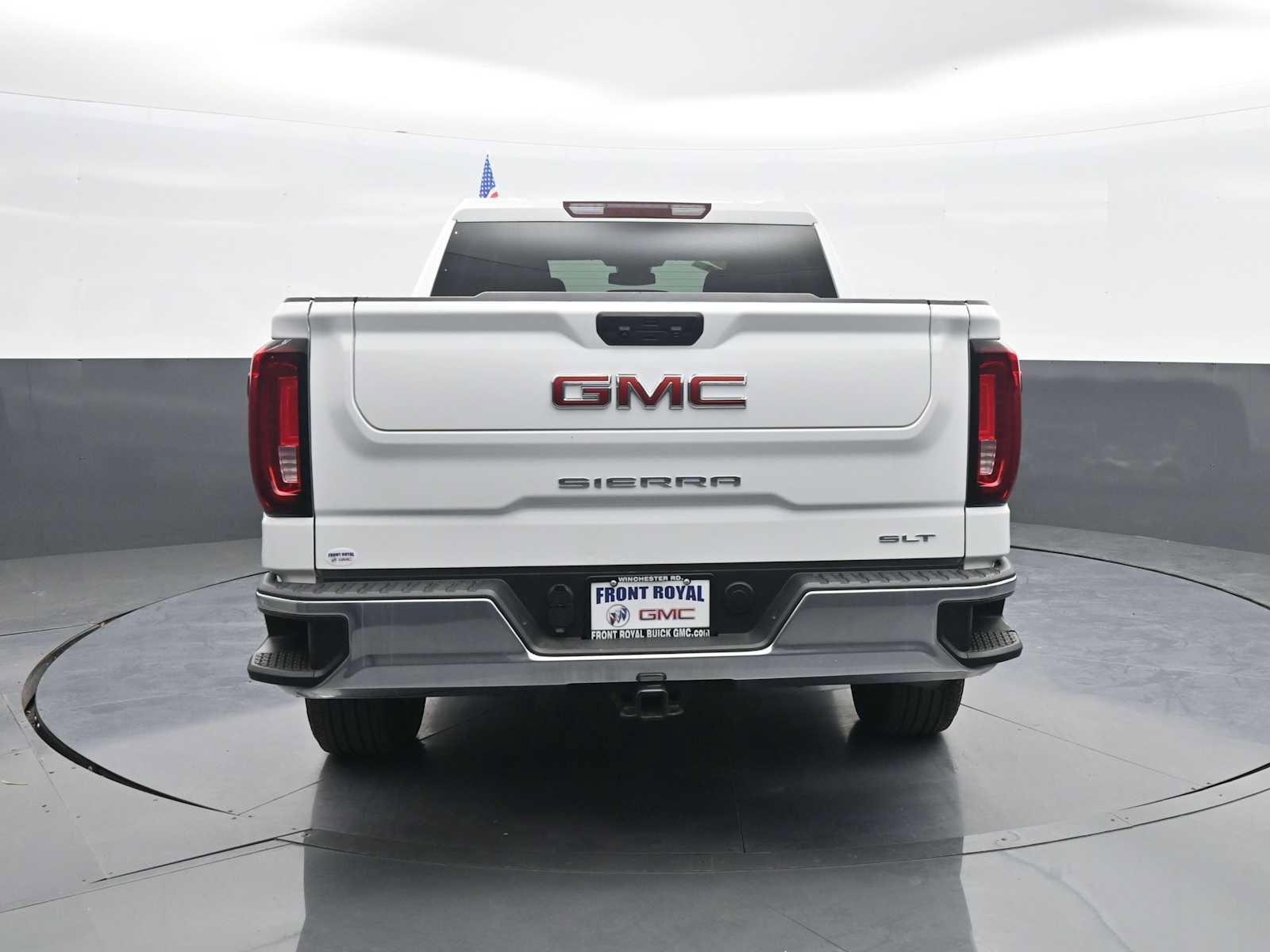 Used 2024 GMC Sierra 1500 SLT AWD/4WD image 6