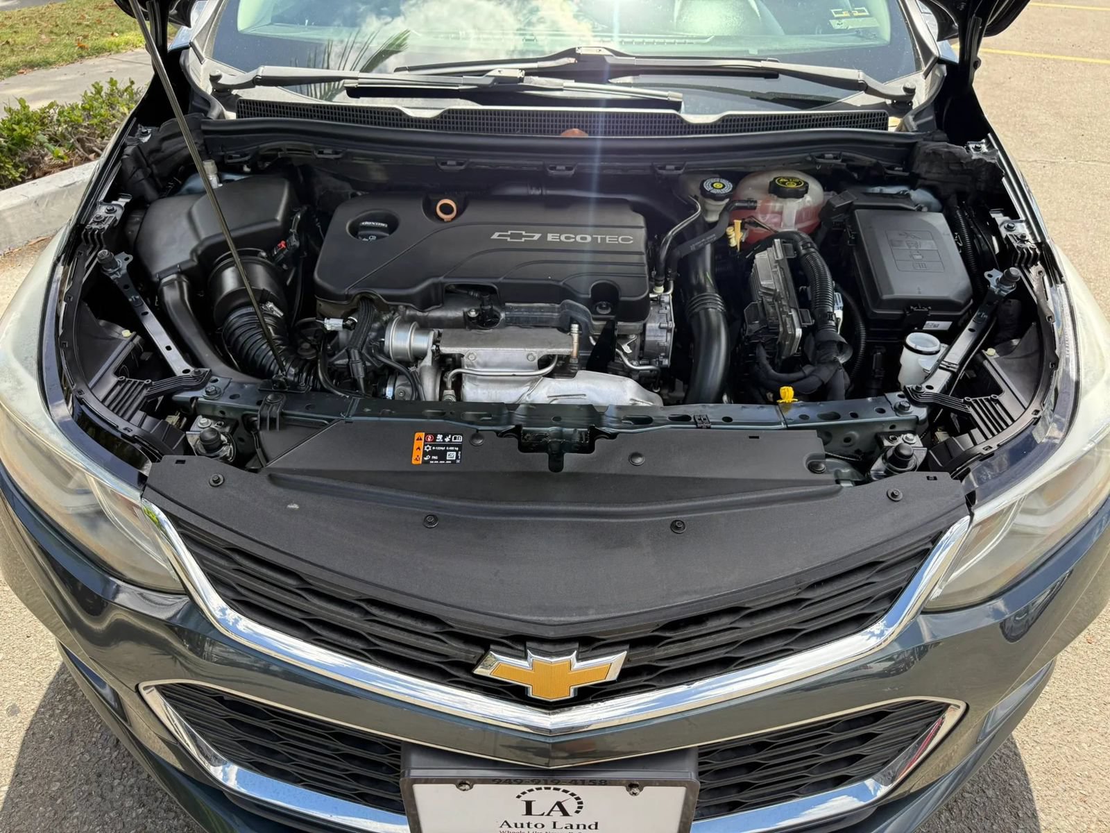 Used 2017 Chevrolet Cruze LT FWD image 31