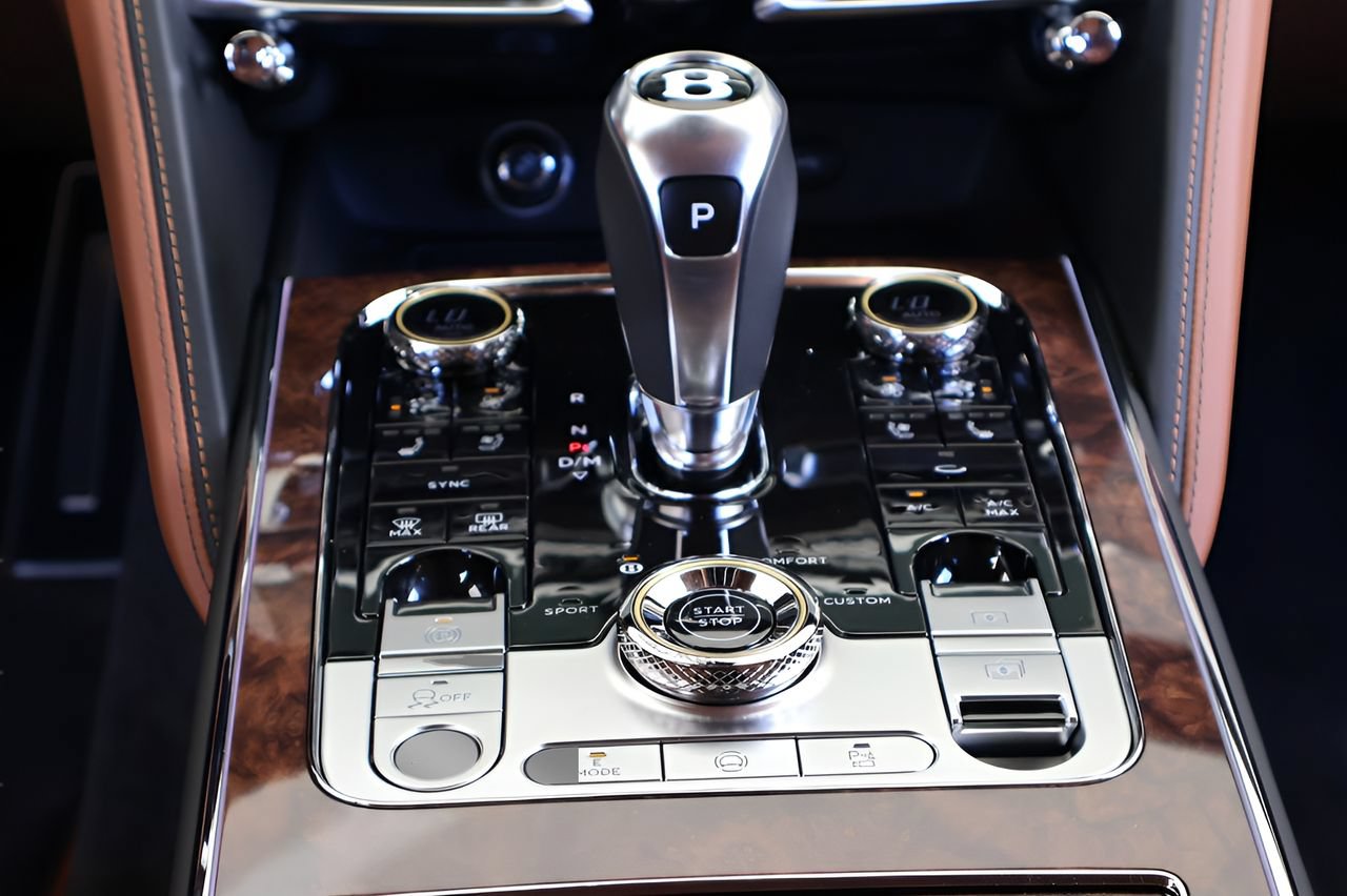 New 2026 Bentley Flying Spur Plug-In Hybrid AWD/4WD image 19