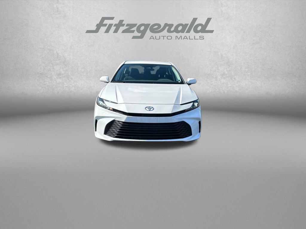 Used 2025 Toyota Camry LE FWD image 2