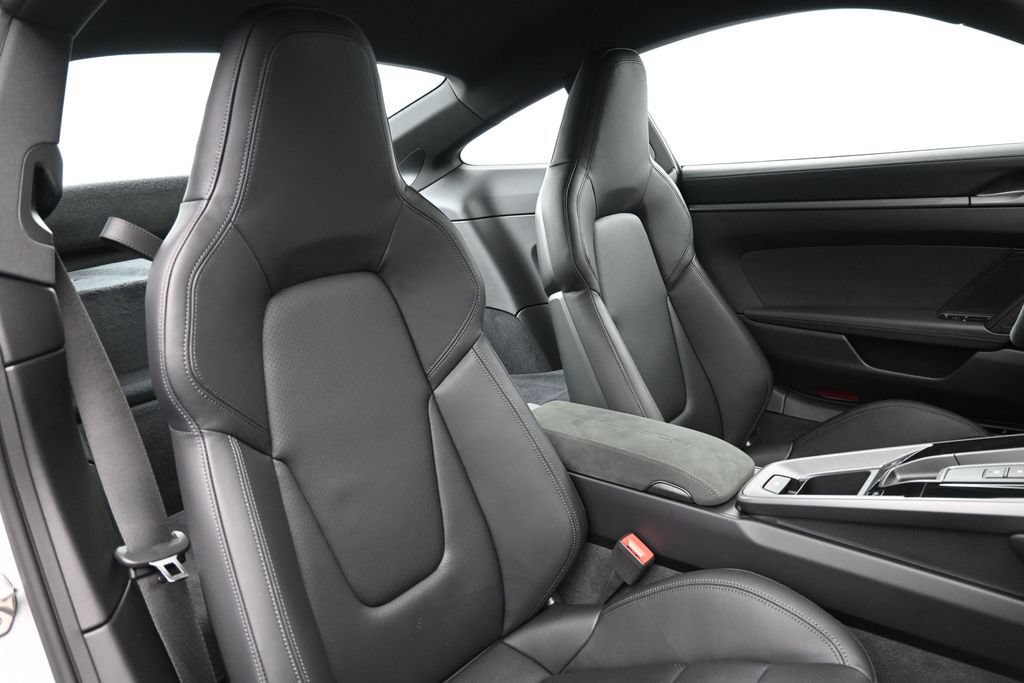 Certified 2026 Porsche 911 Carrera S RWD image 29