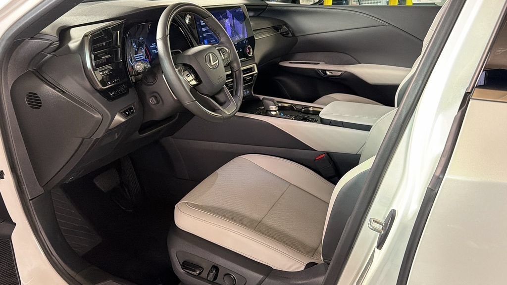 Certified 2025 Lexus RX 350 Premium AWD/4WD image 20