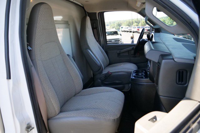 Used 2021 Chevrolet Express 3500 w/ Power Convenience Package RWD image 29
