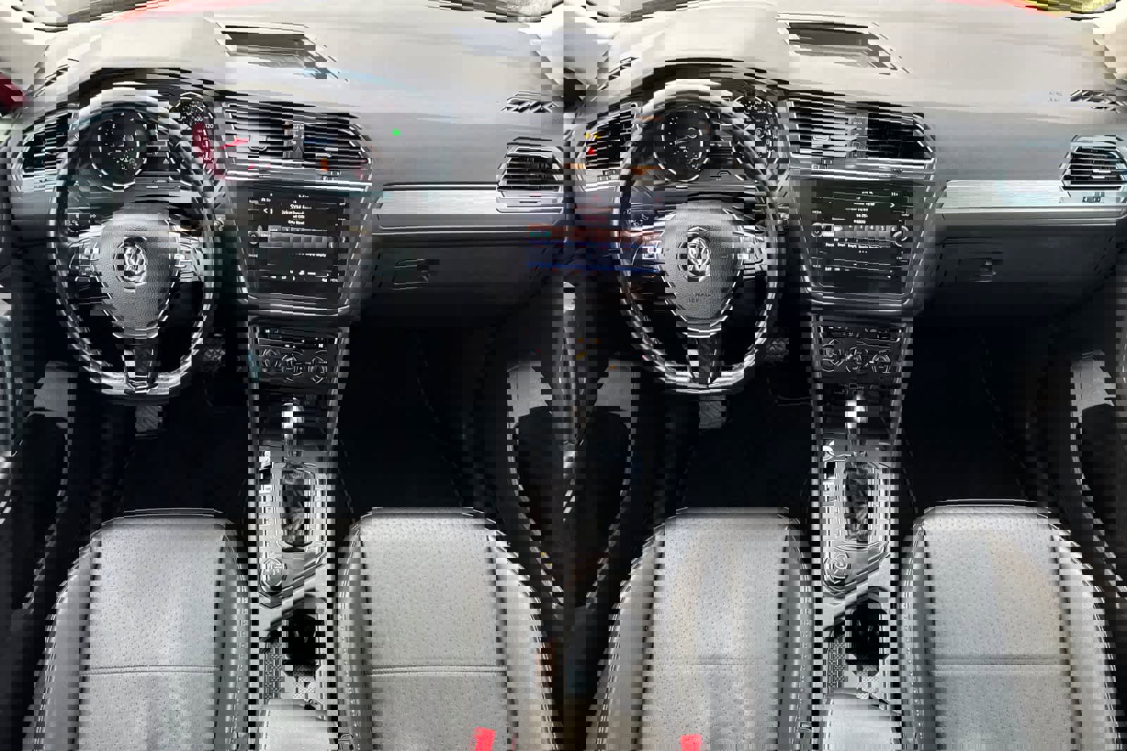 Used 2019 Volkswagen Tiguan SE image 3