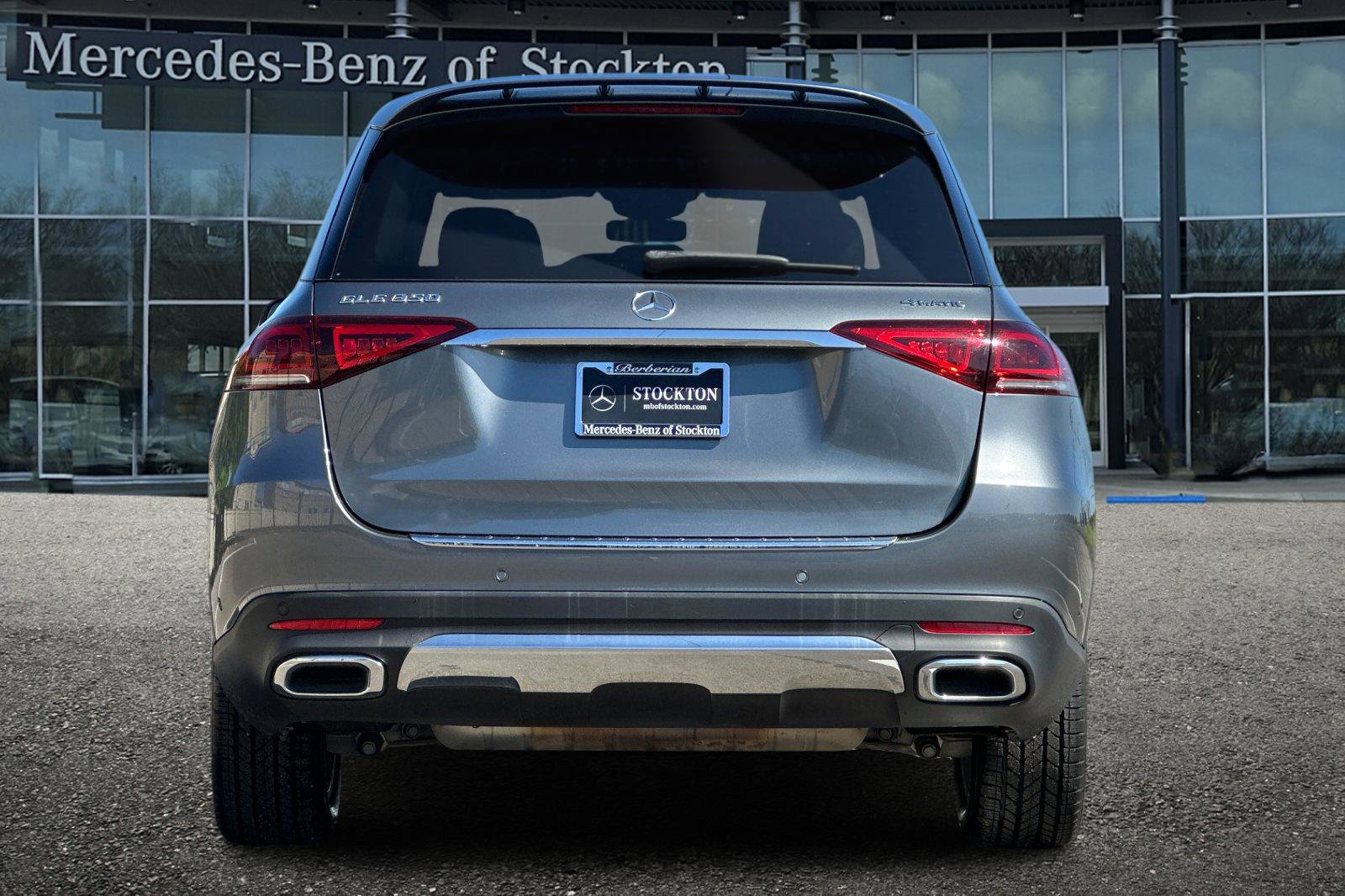 Certified 2022 Mercedes-Benz GLE 350 4MATIC w/ Premium Package image 5