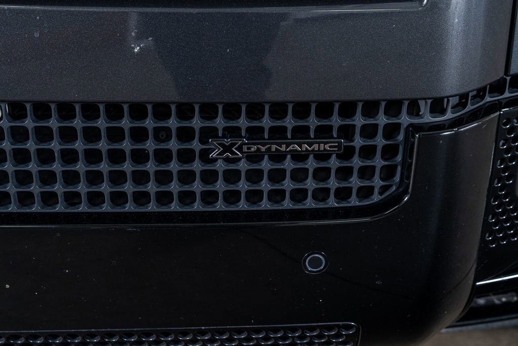 Used 2023 Land Rover Defender 130 X-Dynamic SE image 18