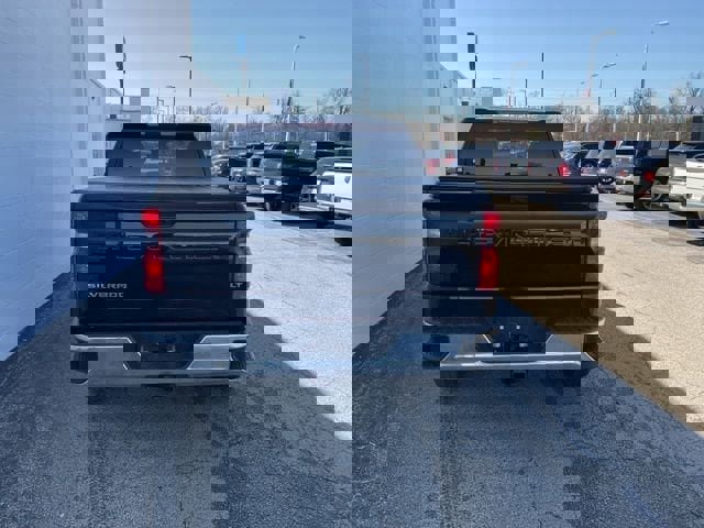 Used 2024 Chevrolet Silverado 1500 LT image 7