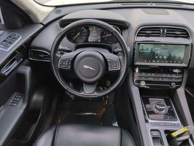 Used 2020 Jaguar F-PACE Premium AWD/4WD image 17