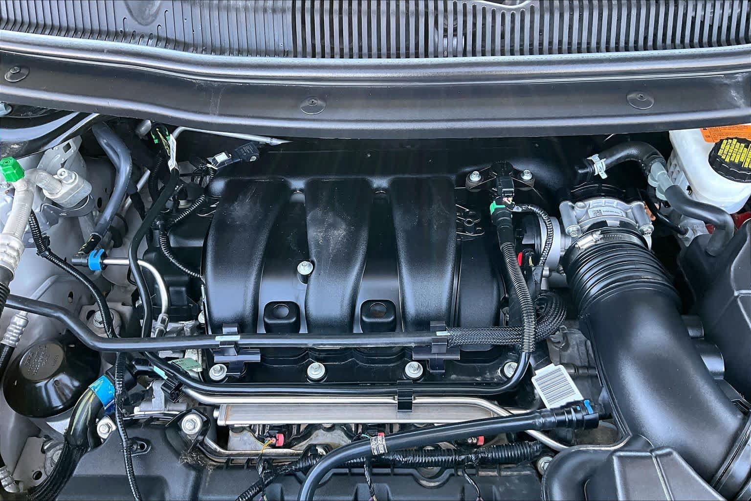 Used 2019 Ford Explorer XLT w/ Equipment Group 201A FWD image 32