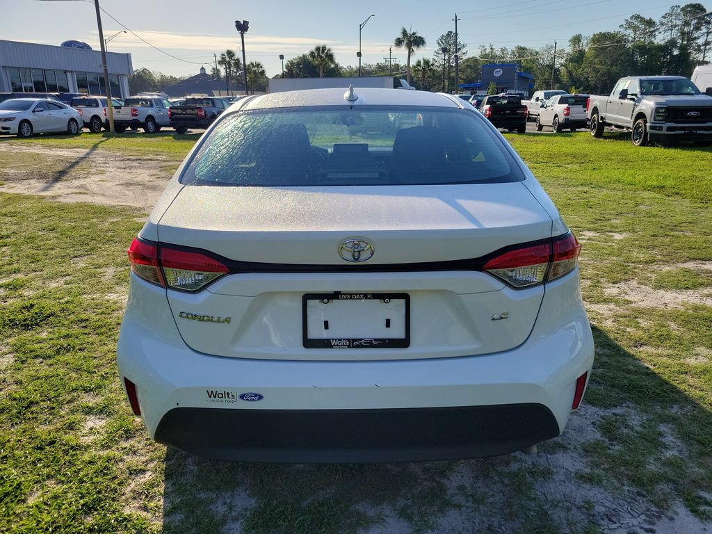 Used 2024 Toyota Corolla LE FWD image 10