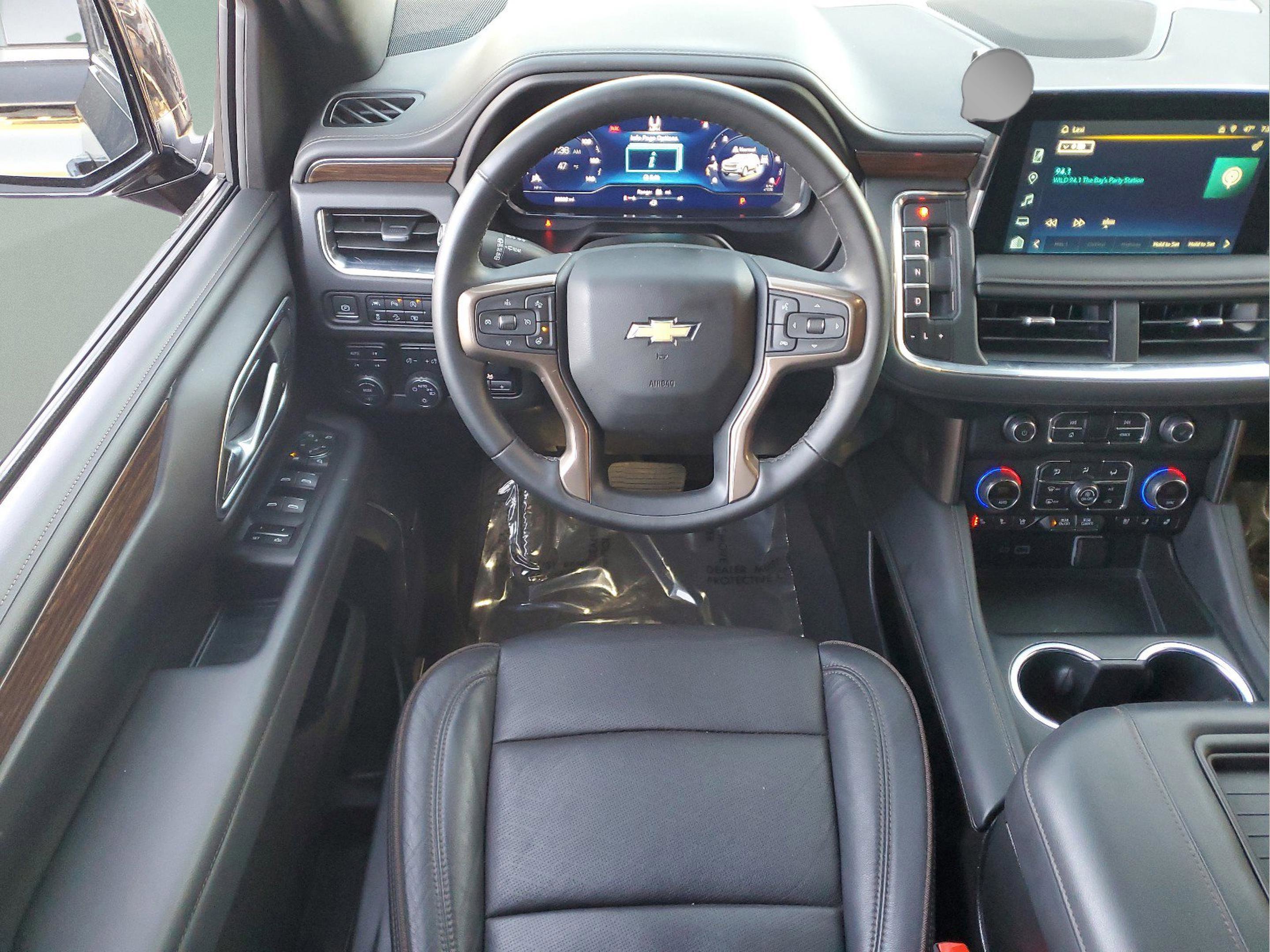 Used 2024 Chevrolet Tahoe High Country image 12