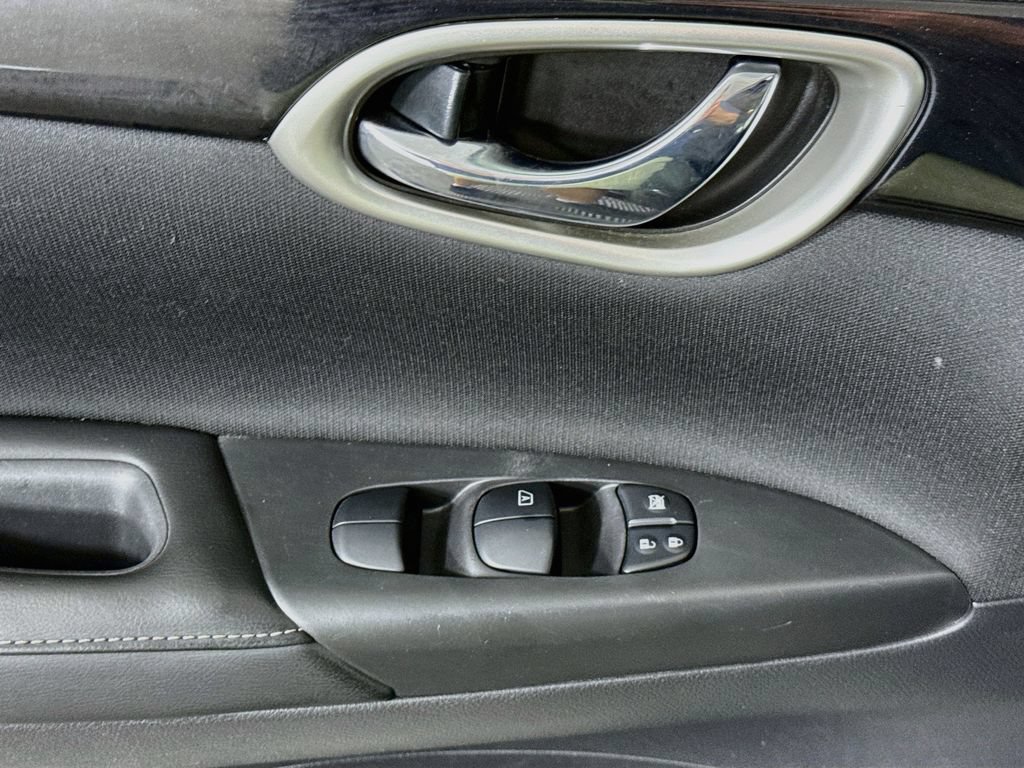 Used 2019 Nissan Sentra SV w/ Special Edition Package FWD image 22
