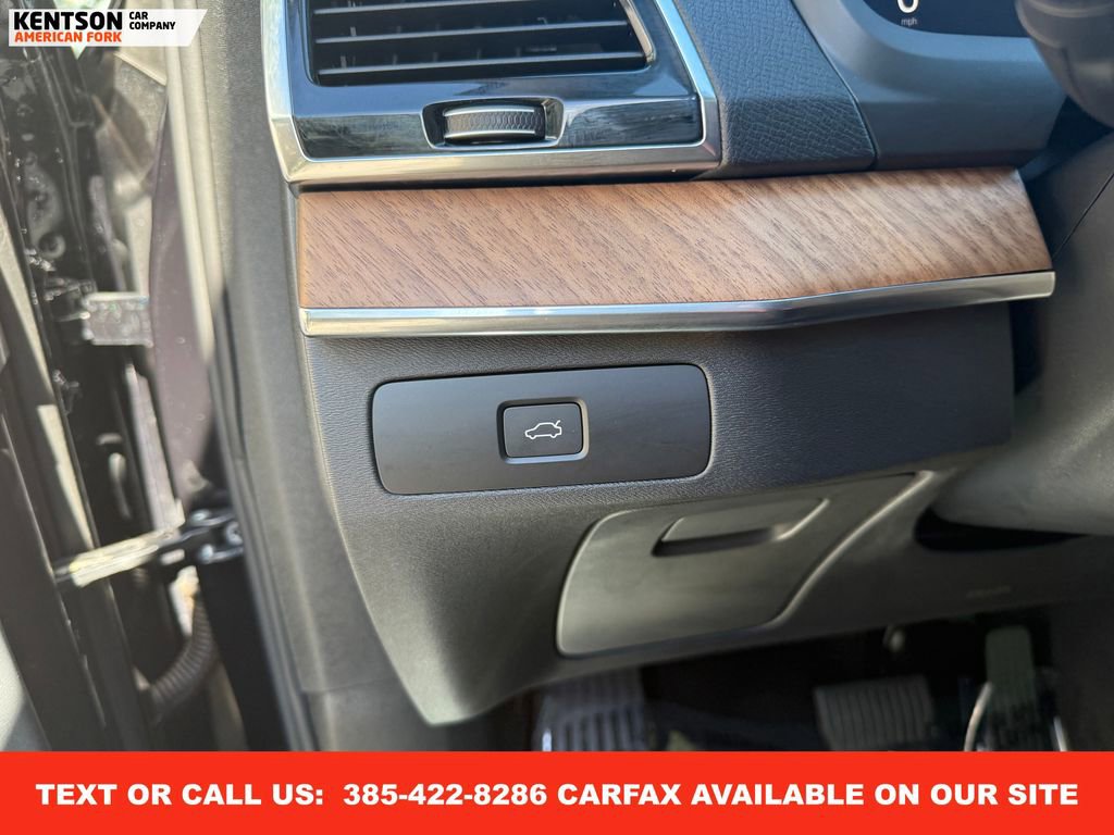 Used 2025 Volvo XC90 B6 Plus image 20