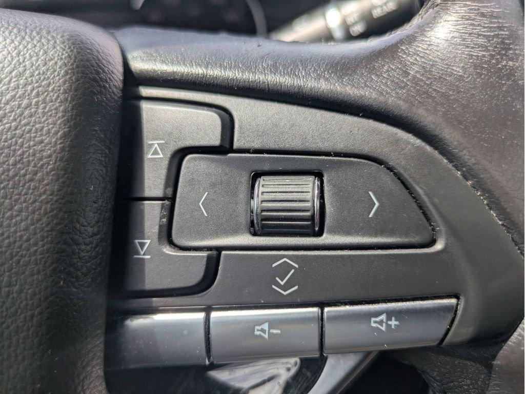 Used 2022 Cadillac XT6 Premium Luxury AWD/4WD image 18