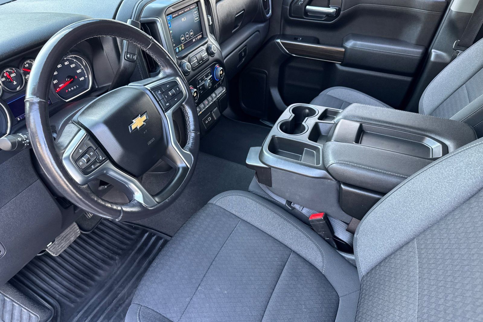 Used 2022 Chevrolet Silverado 1500 LT image 11