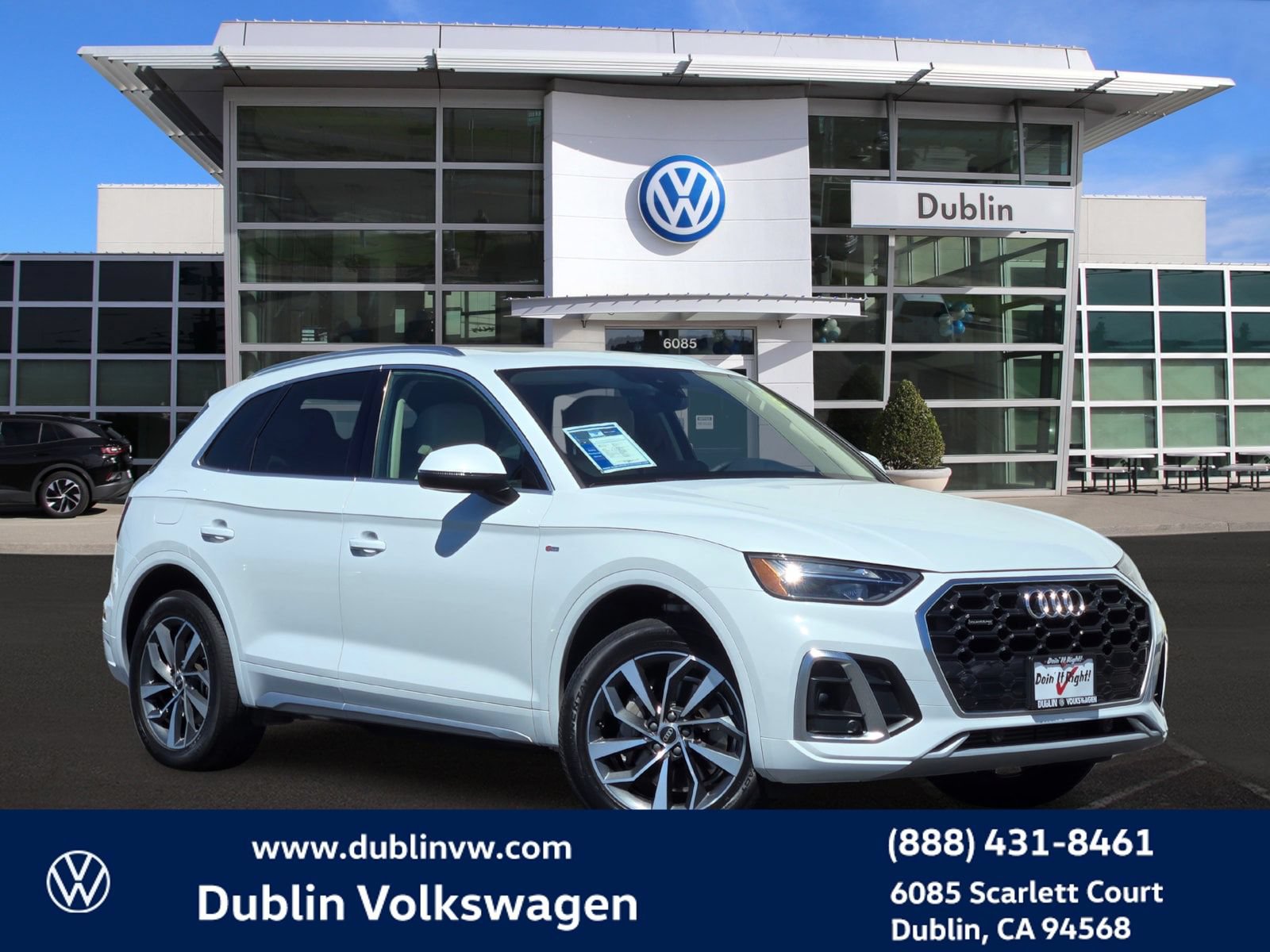 Used 2023 Audi Q5 2.0T Premium w/ Convenience Package AWD/4WD video 1