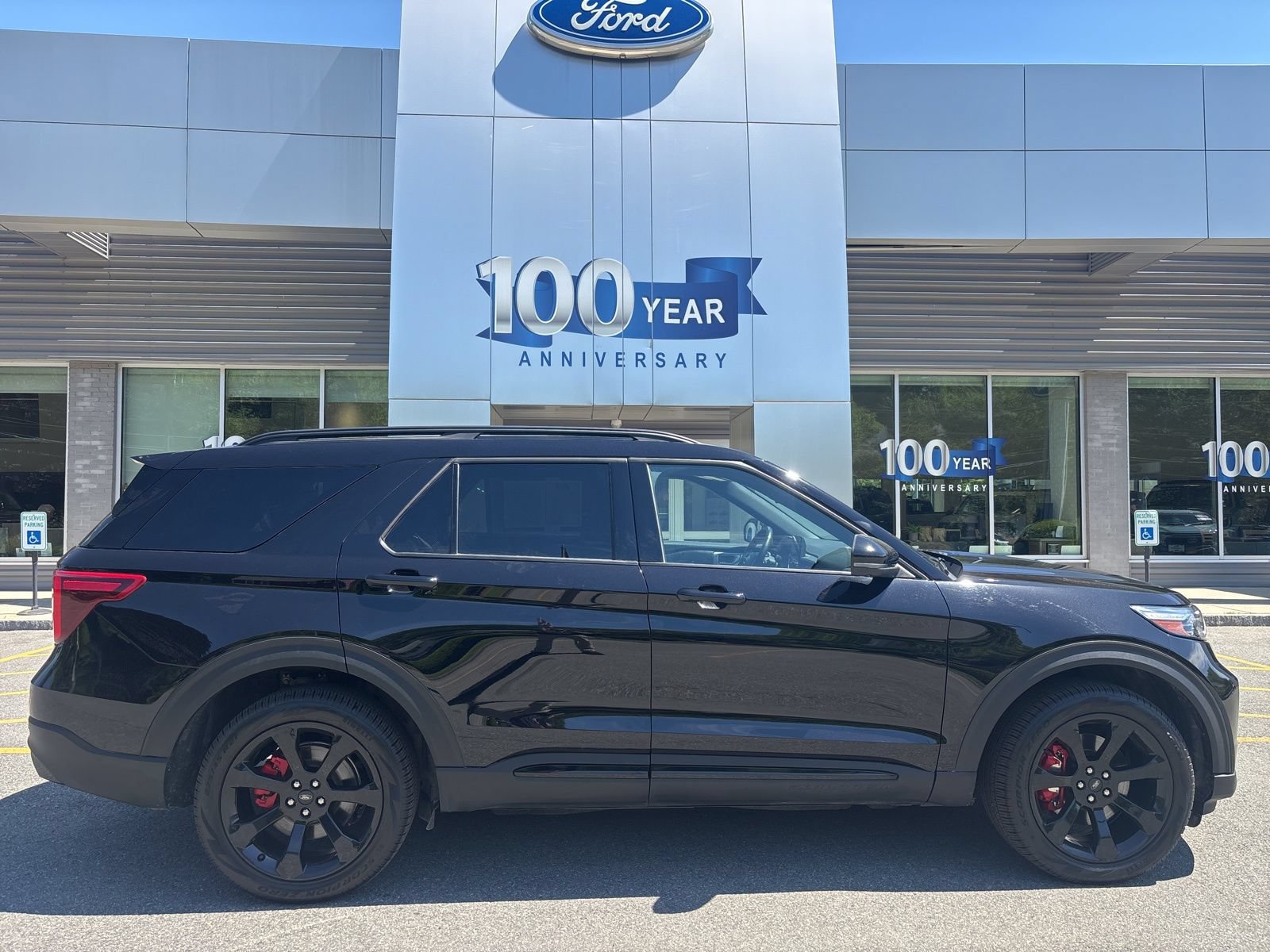 Used 2023 Ford Explorer ST w/ Equipment Group 401A AWD/4WD image 2