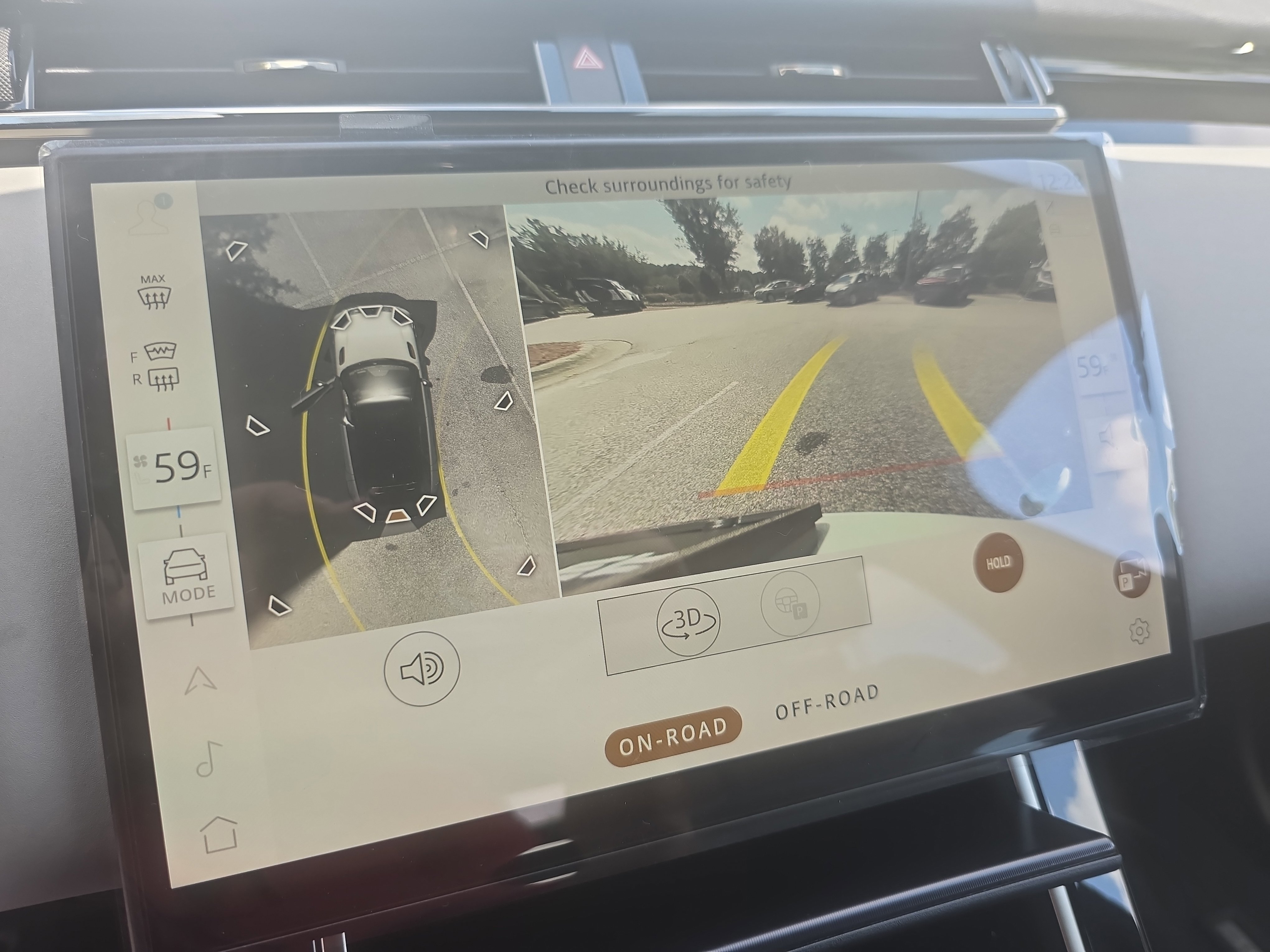 New 2026 Land Rover Range Rover Velar Dynamic SE image 23