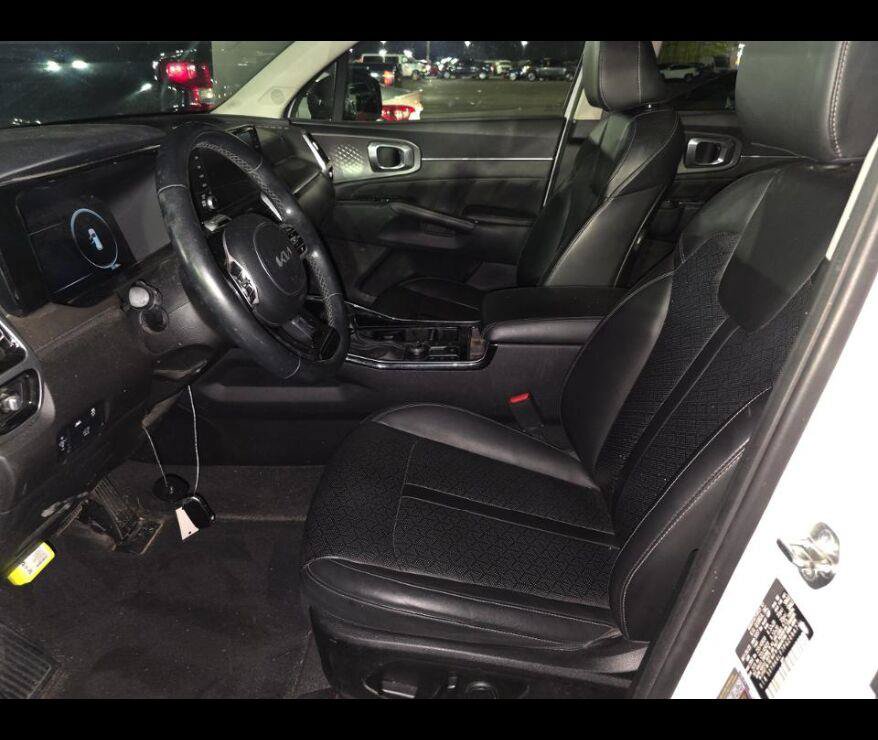 Used 2023 Kia Sorento SX FWD image 7