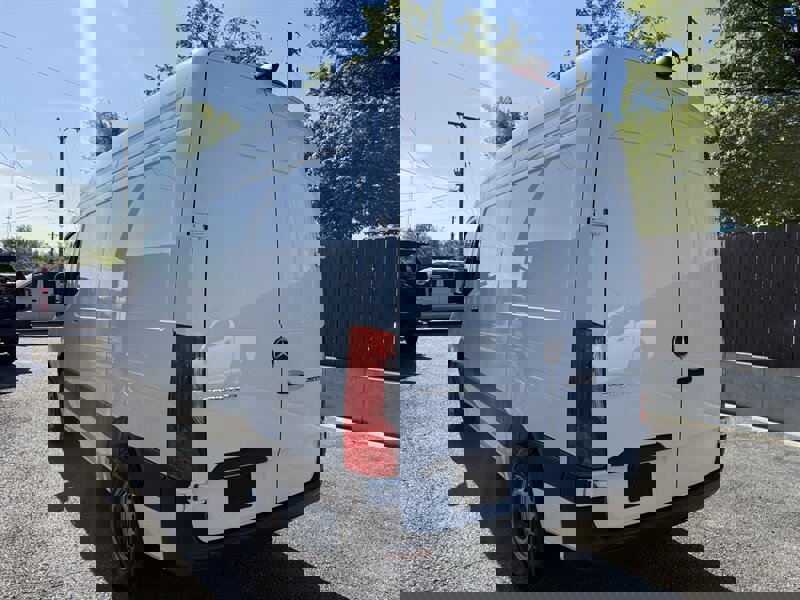 Used 2025 Mercedes-Benz Sprinter 2500 image 19