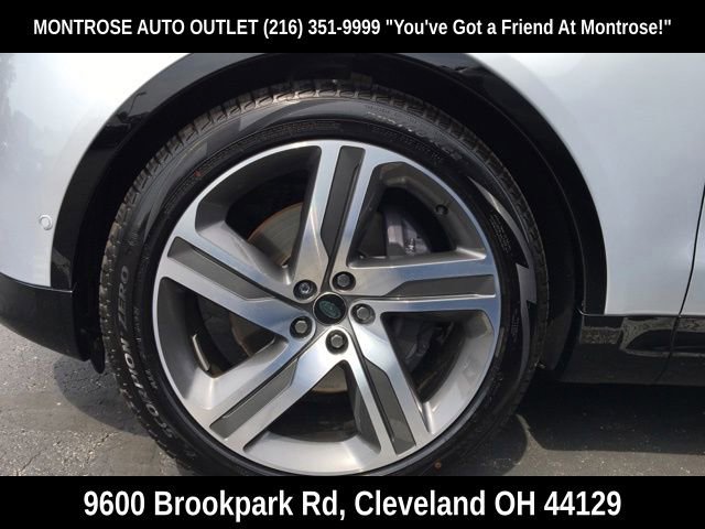 New 2023 Land Rover Discovery HSE R-Dynamic image 36