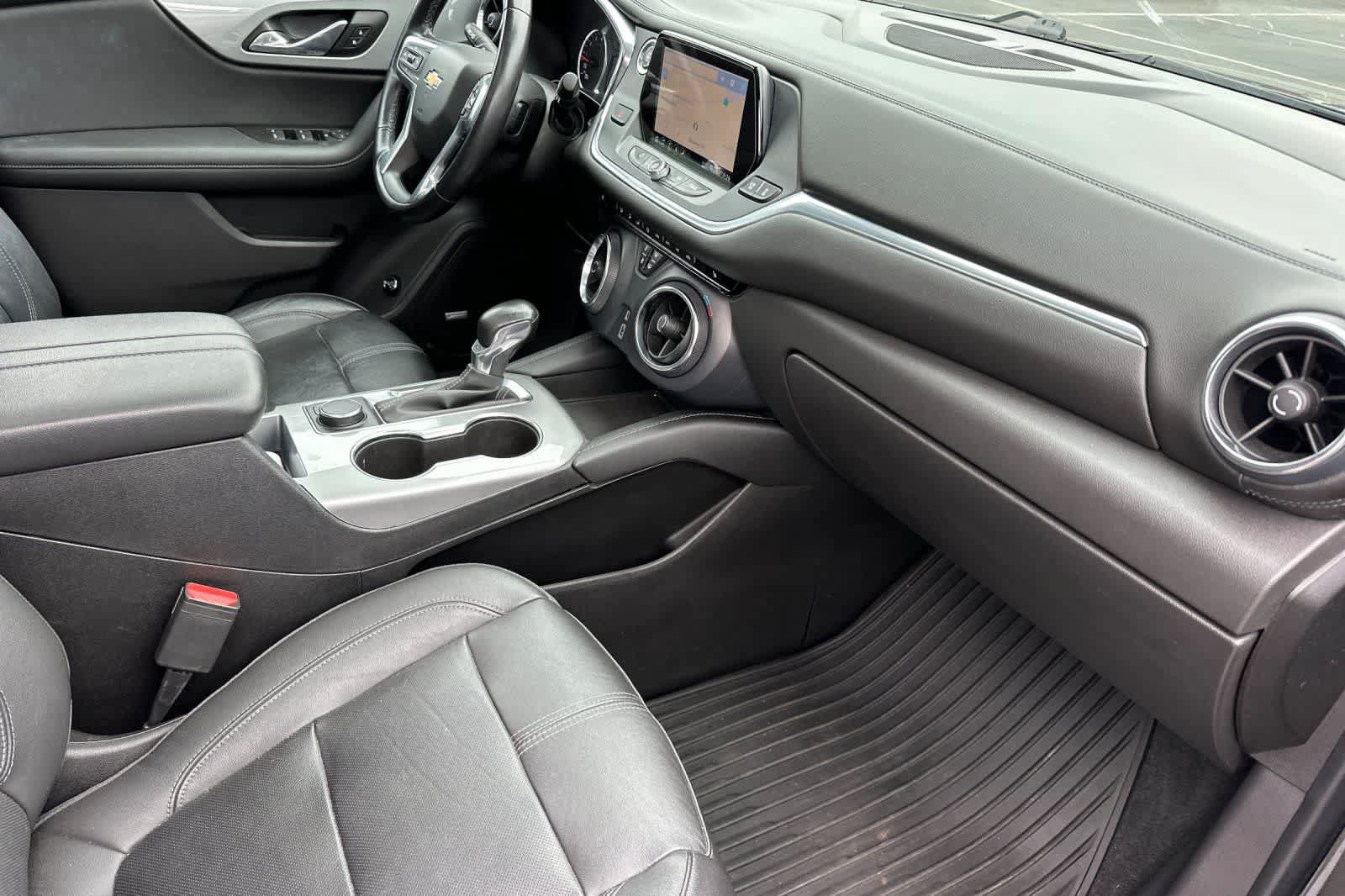 Used 2019 Chevrolet Blazer LT w/ Sun and Wheels Package FWD image 17