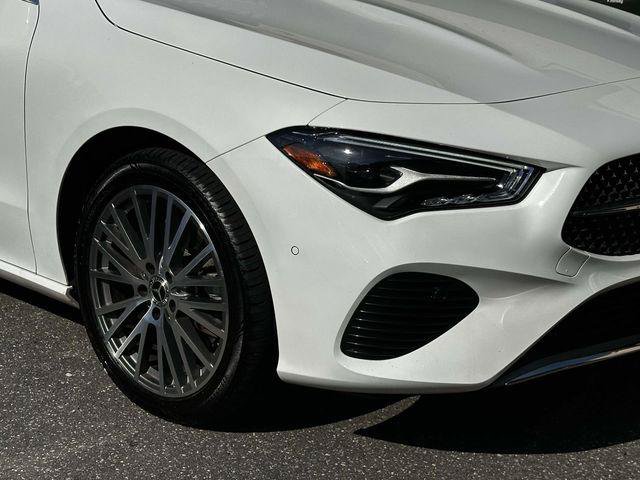 Used 2025 Mercedes-Benz CLA 250 4MATIC image 9