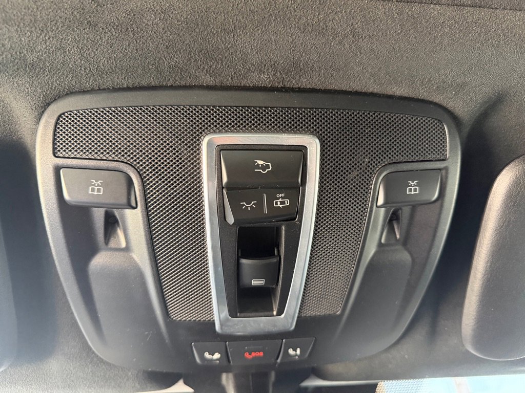 Used 2016 Mercedes-Benz G 550 image 19