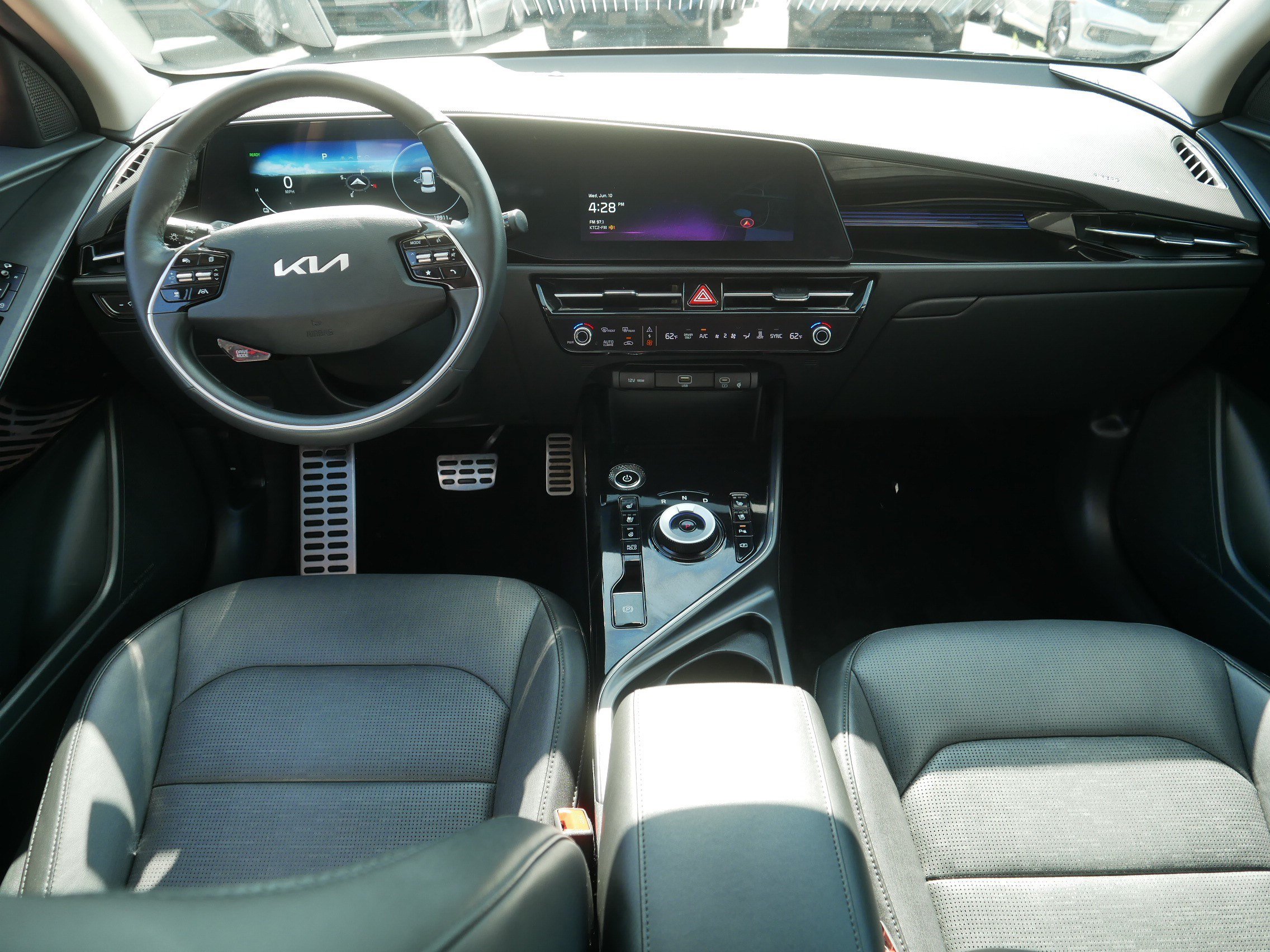 Certified 2023 Kia Niro Wave w/ Wave Preserve Package FWD image 10