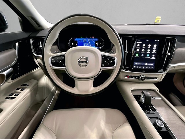 Used 2025 Volvo V90 B6 Cross Country Plus w/ Protection Package Premier AWD/4WD image 7