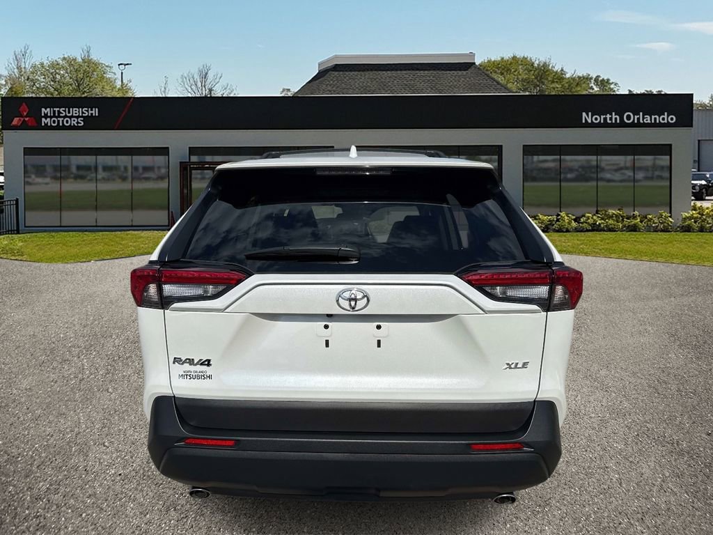 Used 2025 Toyota RAV4 XLE Premium image 4