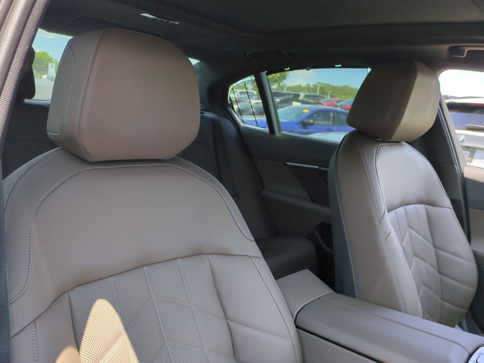Certified 2024 BMW i5 eDrive40i w/ Executive Package RWD image 33