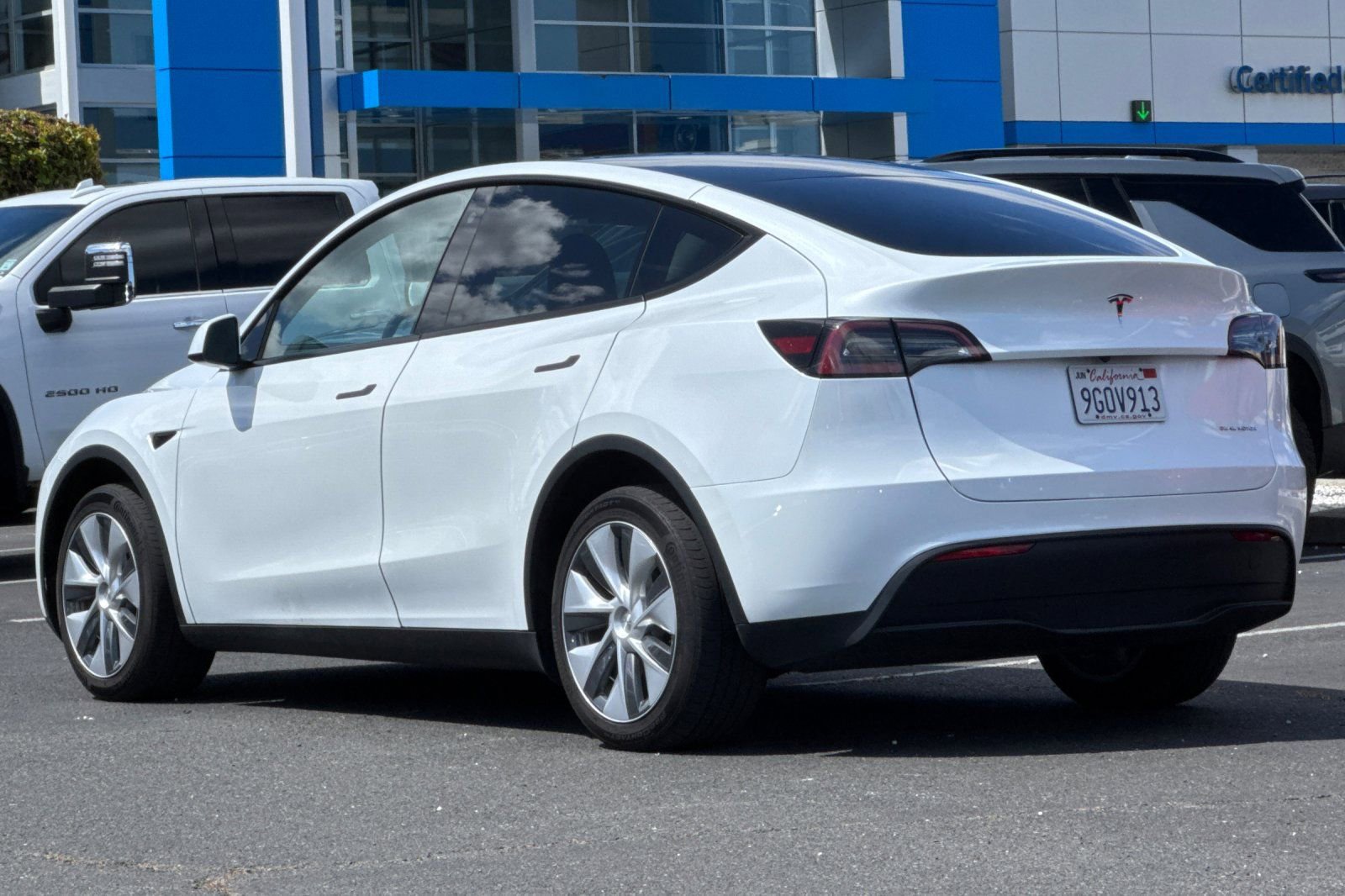 Used 2023 Tesla Model Y Long Range AWD/4WD image 7