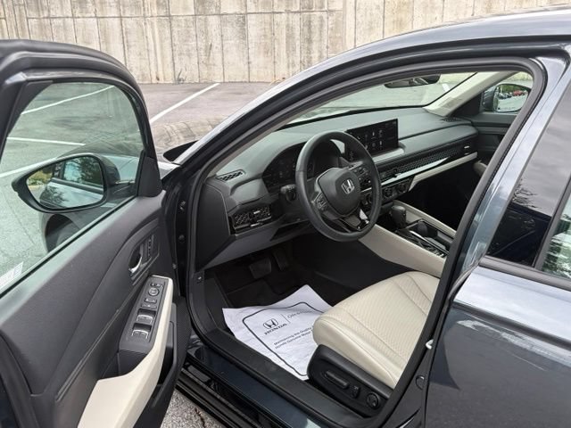 Used 2024 Honda Accord EX-L image 14
