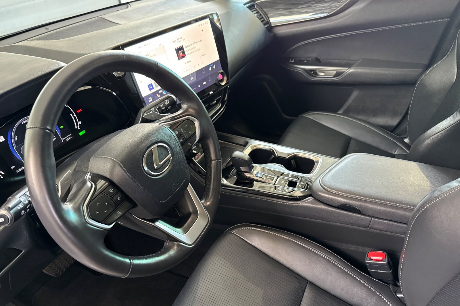 Certified 2026 Lexus NX 350h AWD w/ Accessory Package (2T) image 11