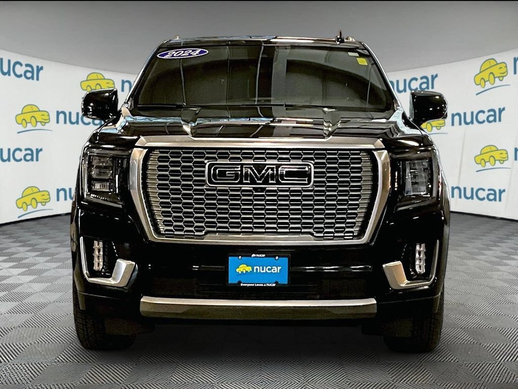Used 2024 GMC Yukon XL Denali w/ Advanced Technology Package AWD/4WD image 2